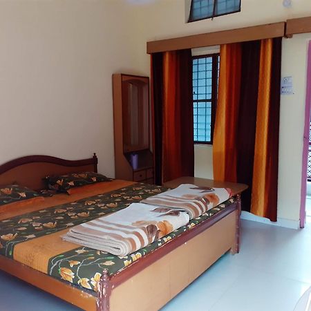 Hotel Jagat Raj, Sitapur Sitapur  Екстериор снимка